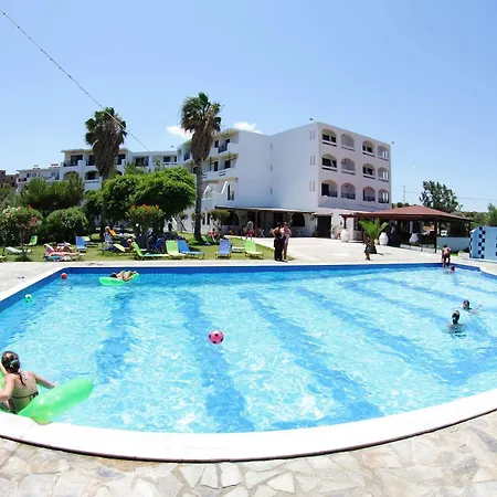 Hotel Ocean Heights View 4*
