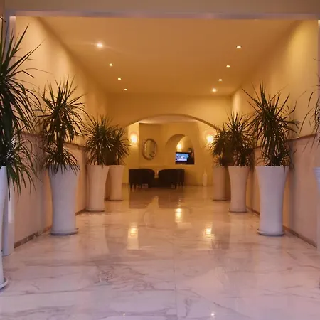 Hotel Ocean Heights View 4*